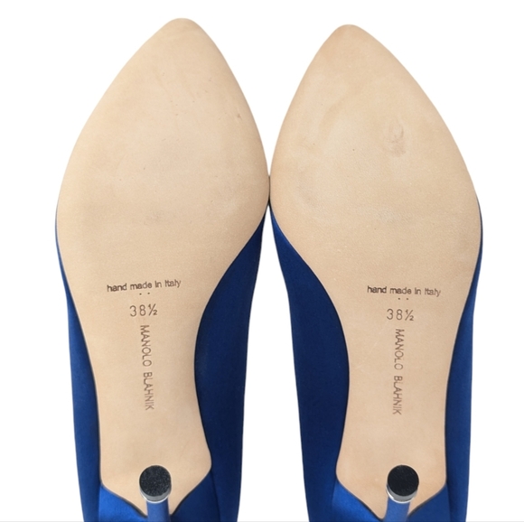 NEW Manolo Blahnik Hangisi Blue Satin Crystal Pump Size EU 38.5 - Picture 9 of 11